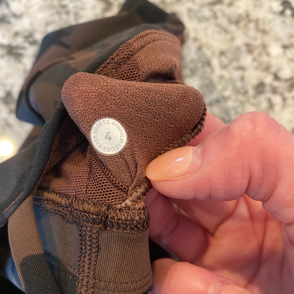 Lululemon Free To Be Serene Bra Long Line size 4 - Picture 7 of 7